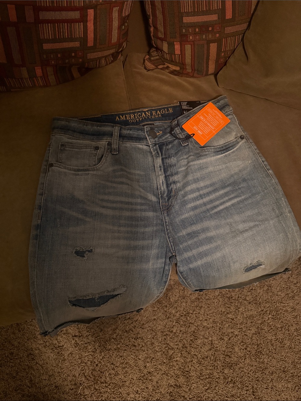 American Eagle Outfitters Men’s Light Blue Distressed Jeans
